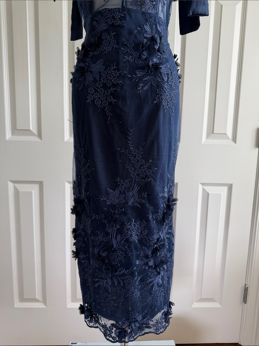 NWT Lulus Charisma Navy 3D Floral Bustier Tie Strap Wedding Guest Dress Size L - Picture 6 of 15